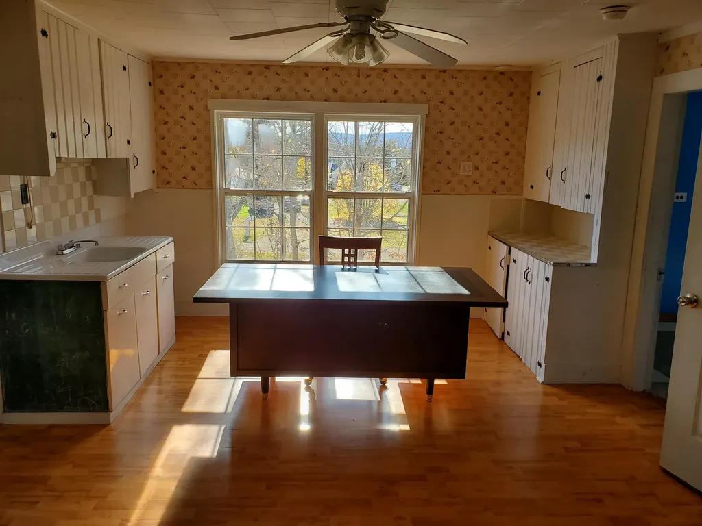 58 Farmington Road Strong ME 04983