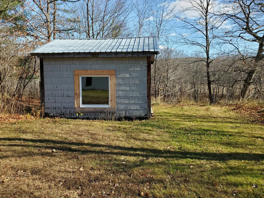 58 Farmington Road Strong ME 04983