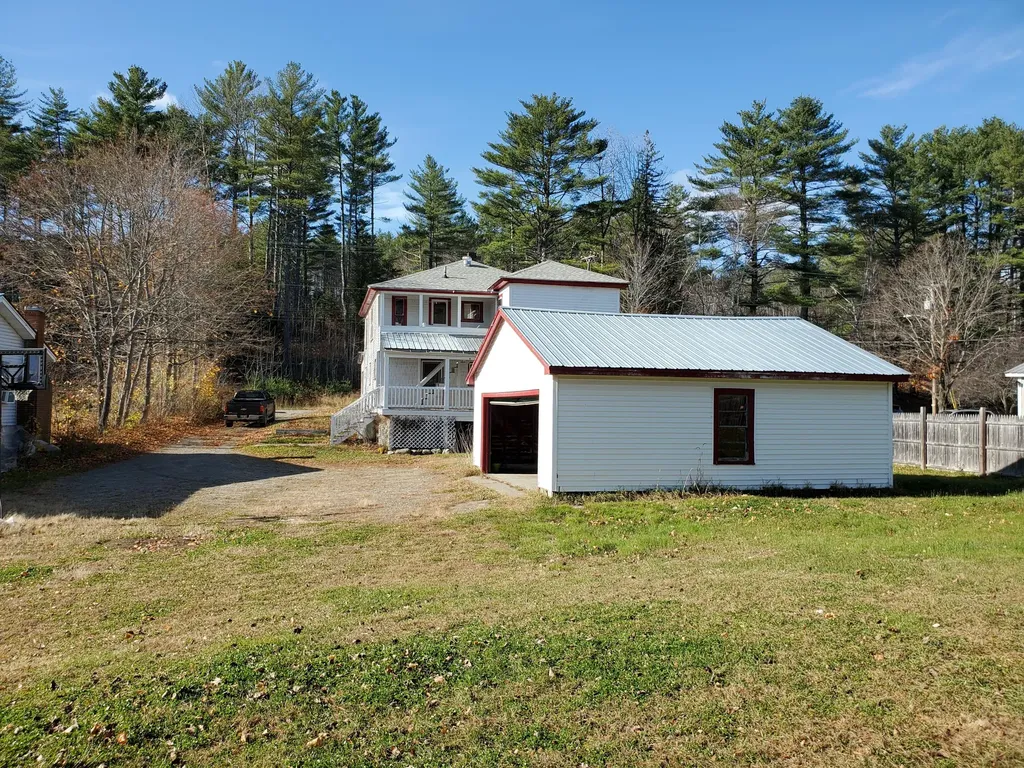 58 Farmington Road Strong ME 04983