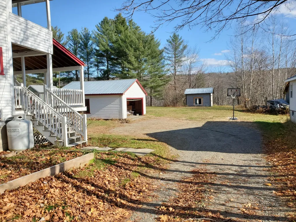 58 Farmington Road Strong ME 04983
