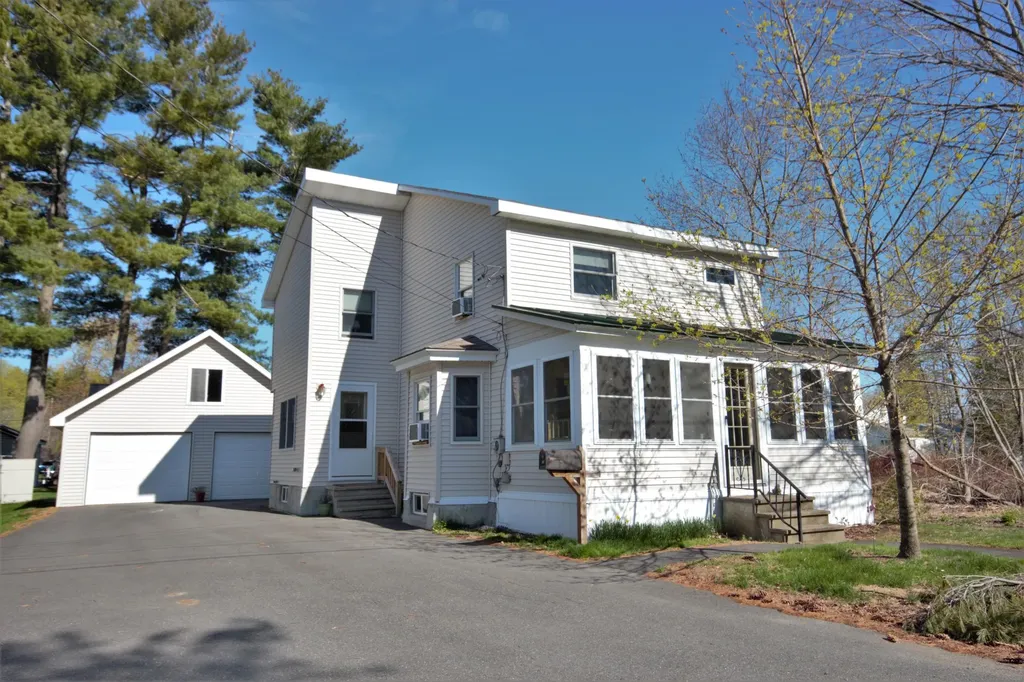 34 Bryant Street Bangor ME 04401