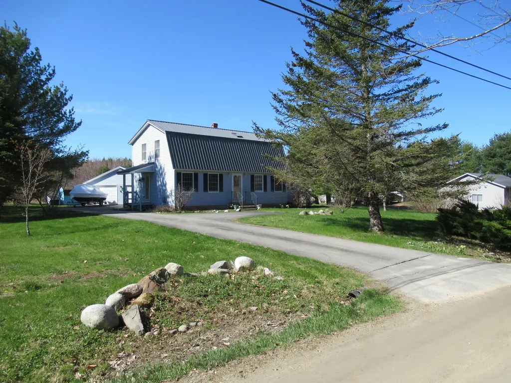 34 Loon Cove Lane Winthrop ME 04364