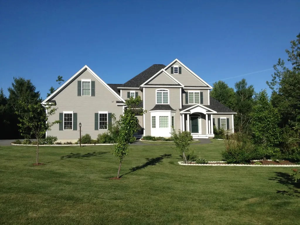 62 Tamarack Trail Bangor ME 04401