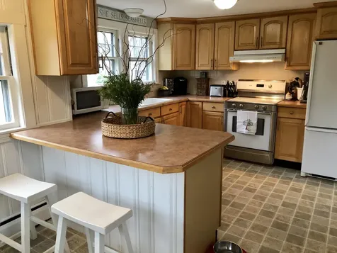 16 Allen Avenue Extension Falmouth ME 04105