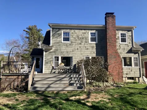 16 Allen Avenue Extension Falmouth ME 04105
