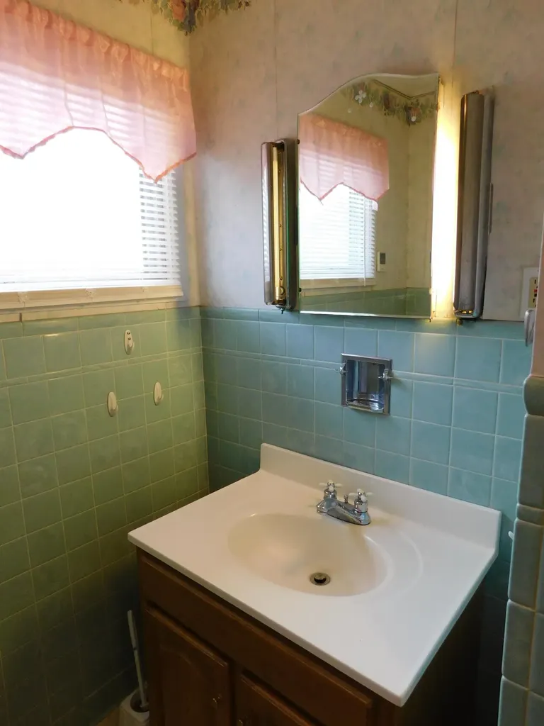 140 Church Street Dexter ME 04930