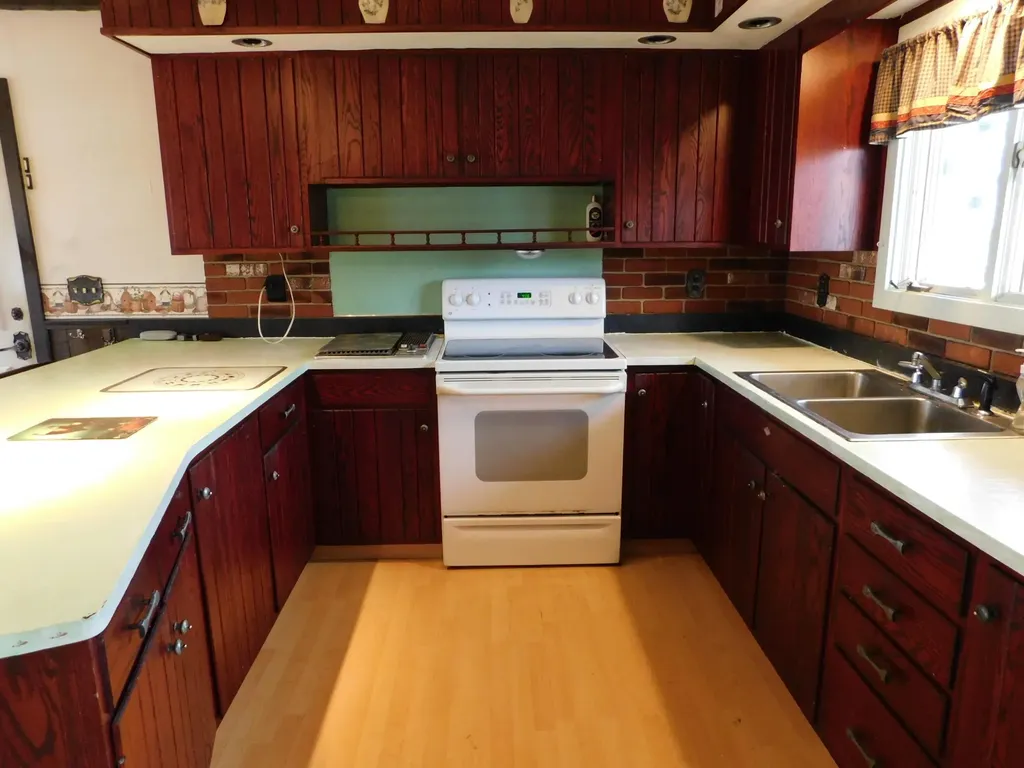 140 Church Street Dexter ME 04930