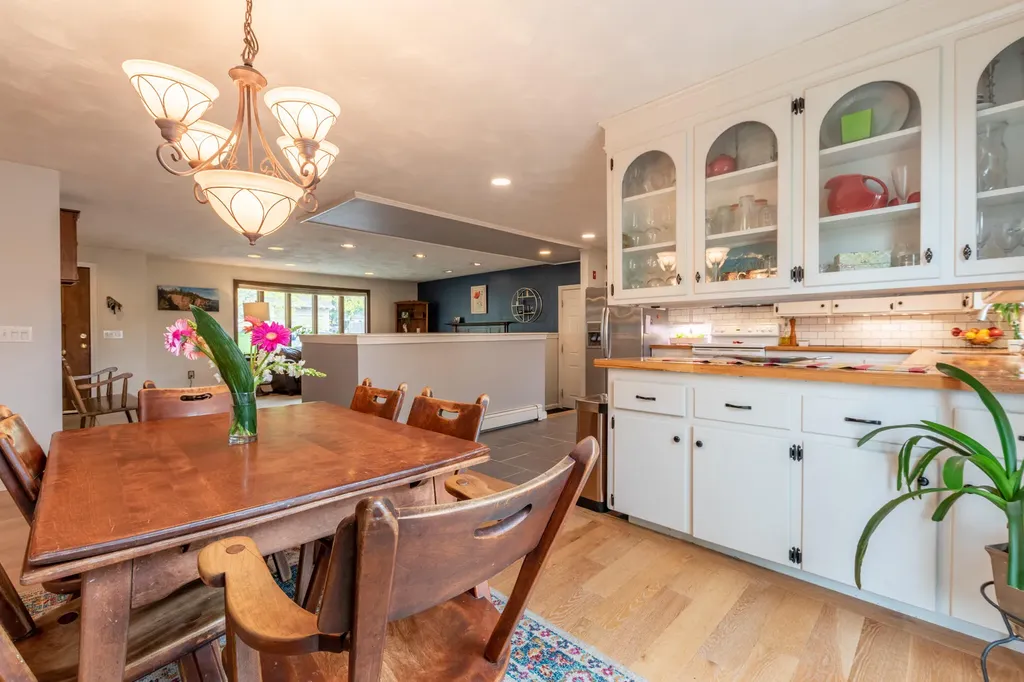 383 Pearl Street Bangor ME 04401
