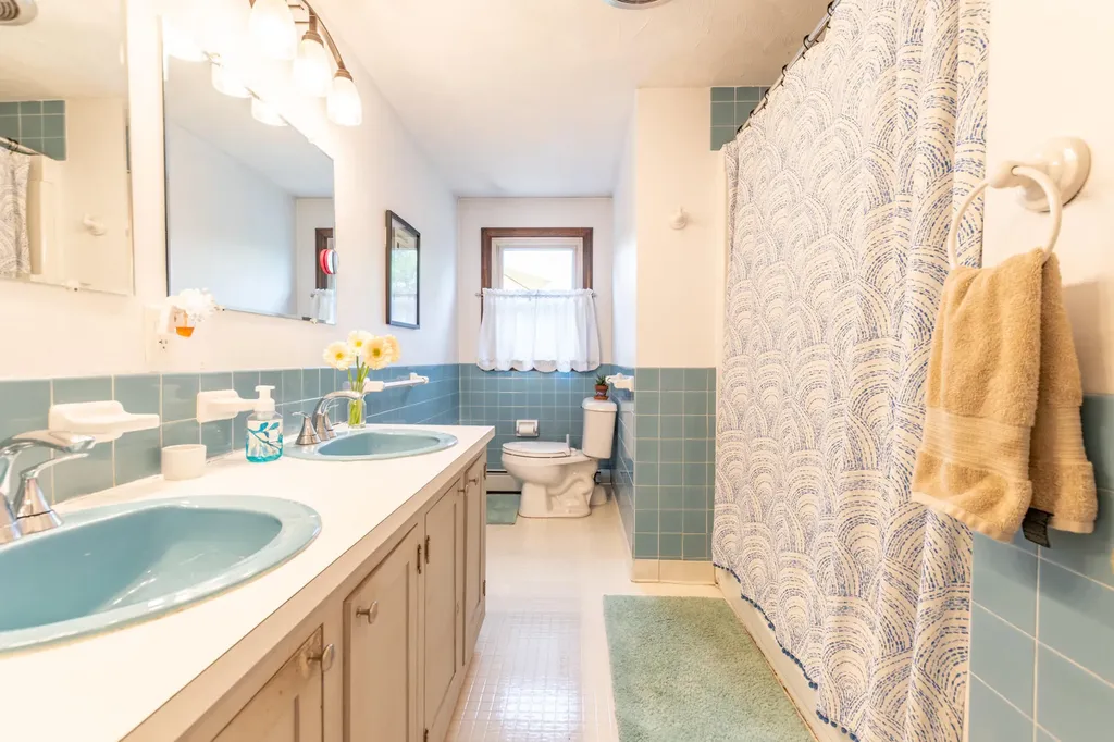 383 Pearl Street Bangor ME 04401