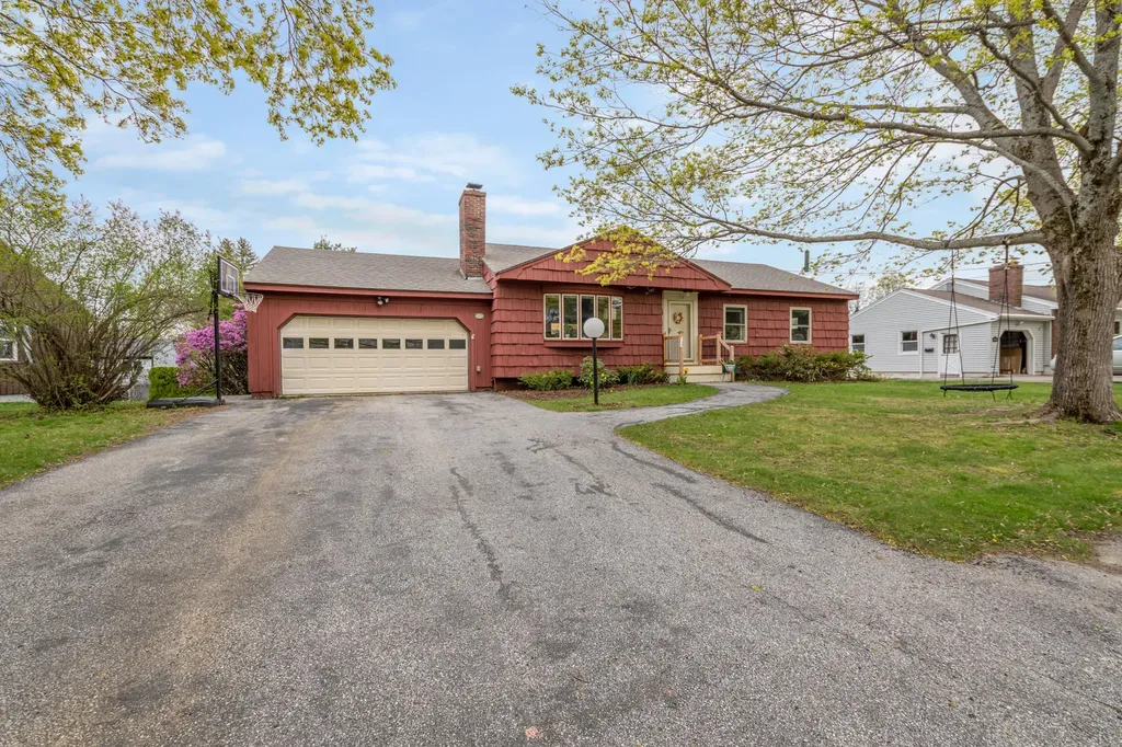383 Pearl Street Bangor ME 04401