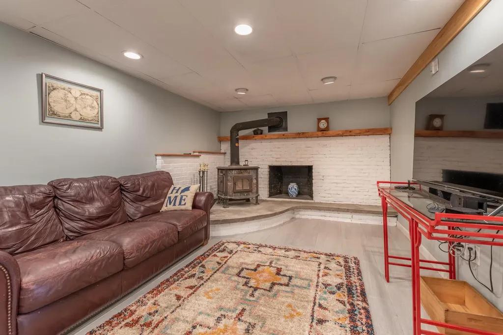 383 Pearl Street Bangor ME 04401