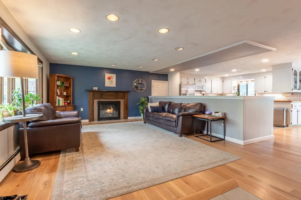 383 Pearl Street Bangor ME 04401
