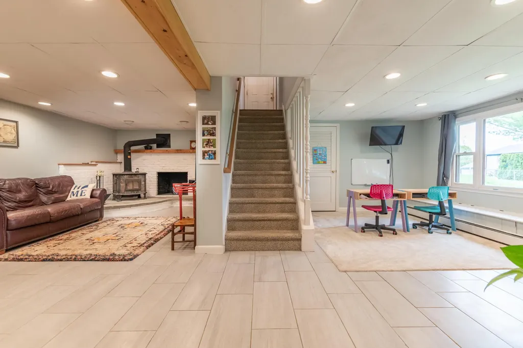383 Pearl Street Bangor ME 04401