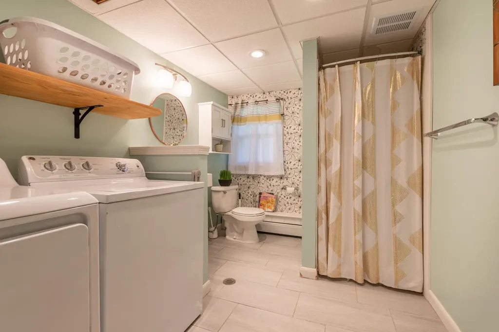 383 Pearl Street Bangor ME 04401