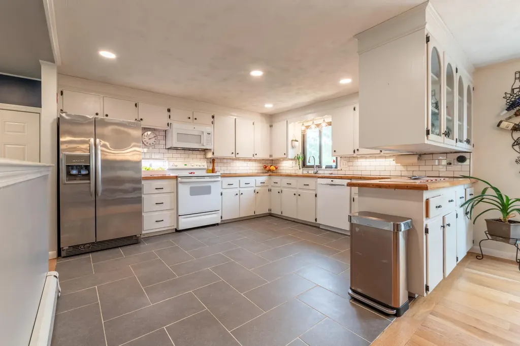 383 Pearl Street Bangor ME 04401