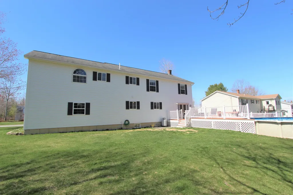 26 Lynn Avenue Brewer ME 04412