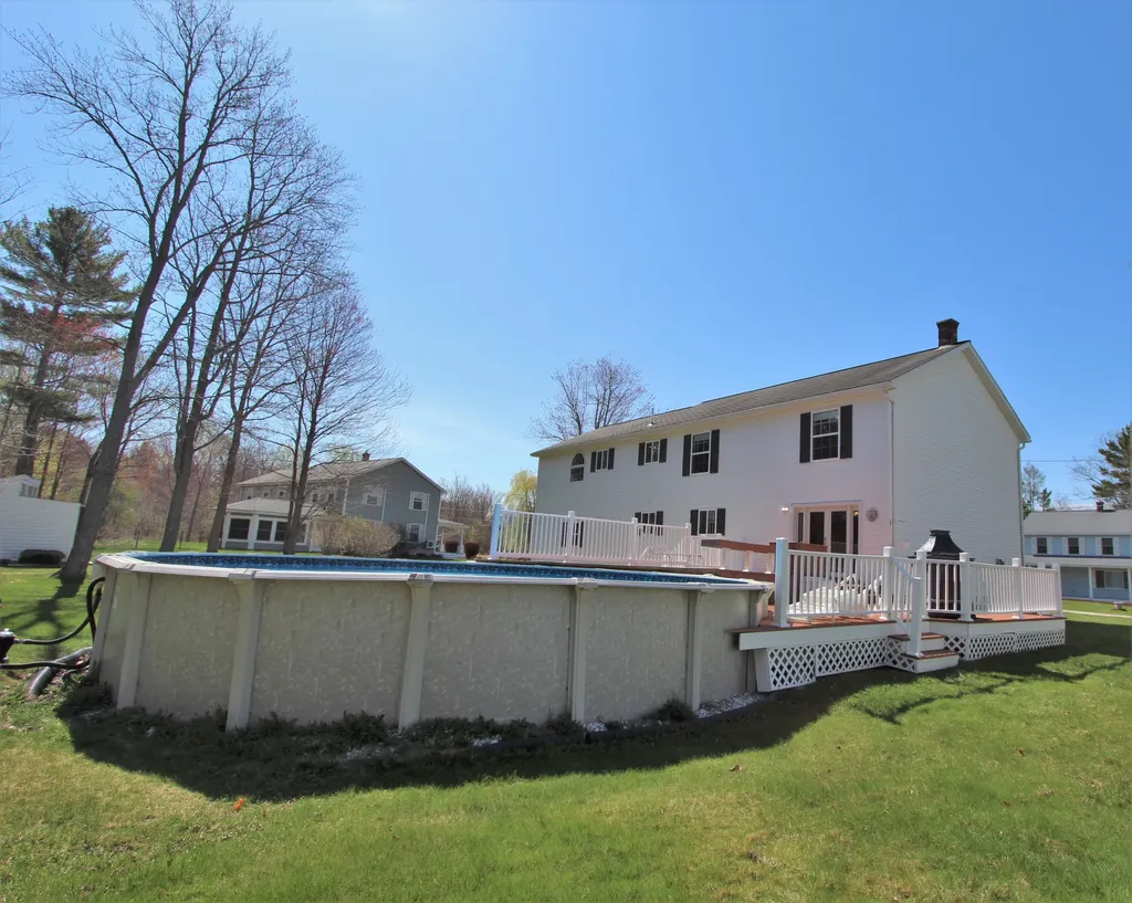 26 Lynn Avenue Brewer ME 04412