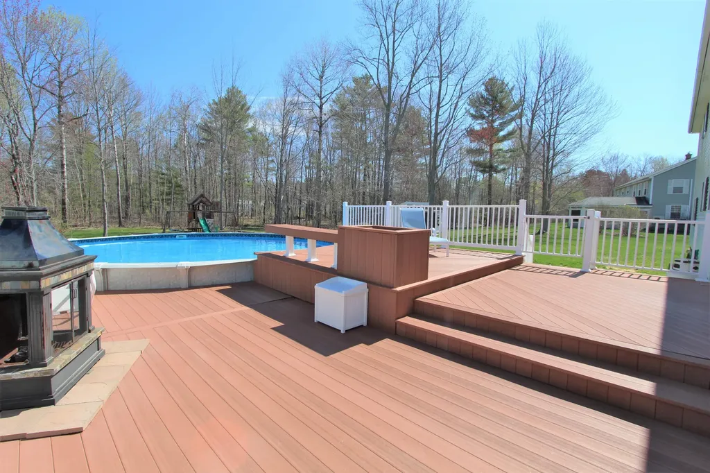 26 Lynn Avenue Brewer ME 04412