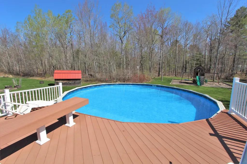 26 Lynn Avenue Brewer ME 04412
