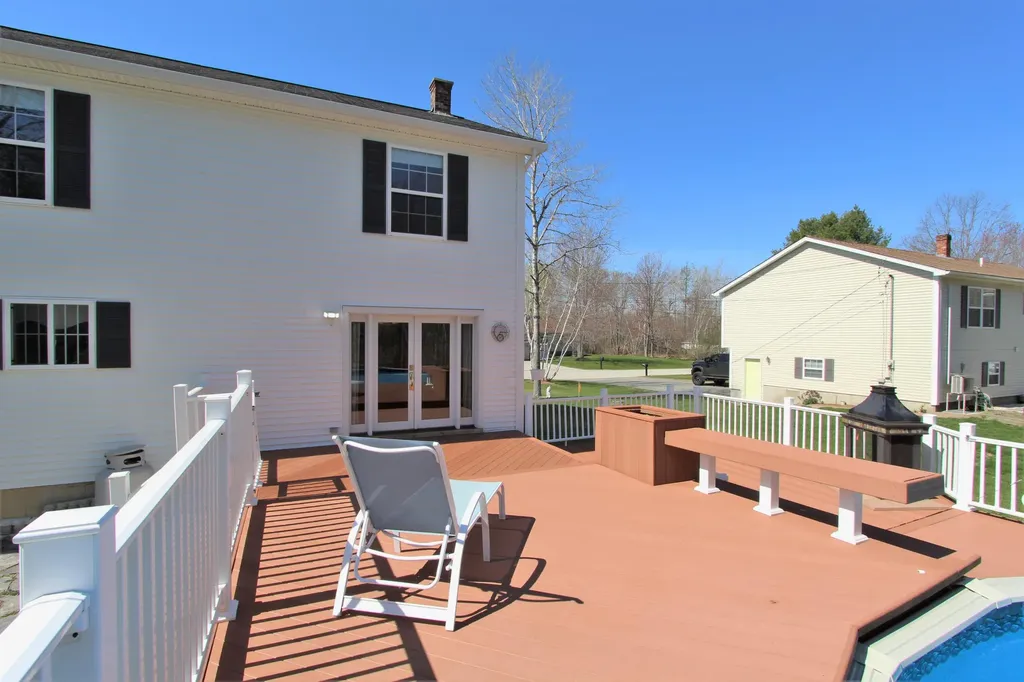 26 Lynn Avenue Brewer ME 04412