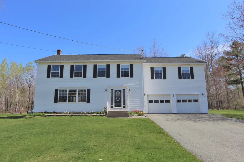 26 Lynn Avenue Brewer ME 04412