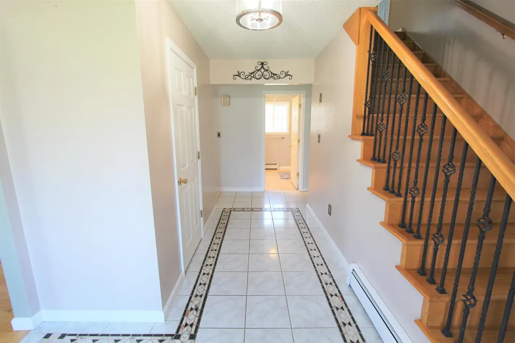 26 Lynn Avenue Brewer ME 04412