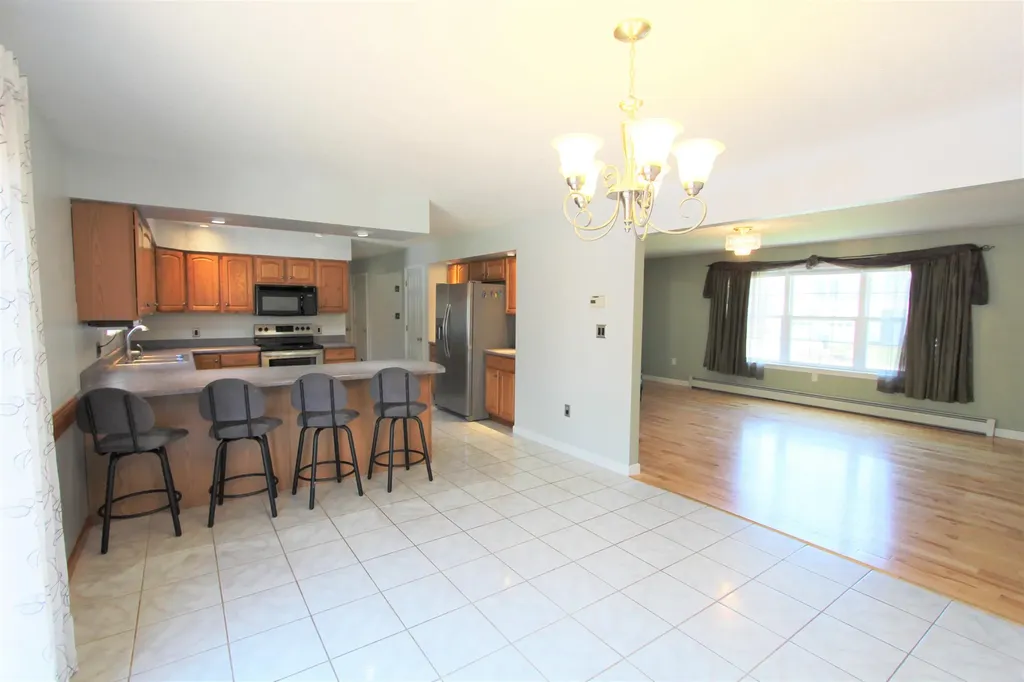 26 Lynn Avenue Brewer ME 04412