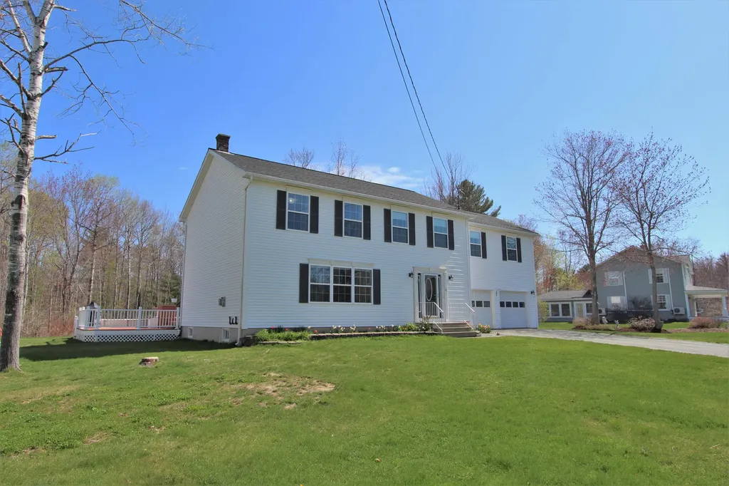 26 Lynn Avenue Brewer ME 04412