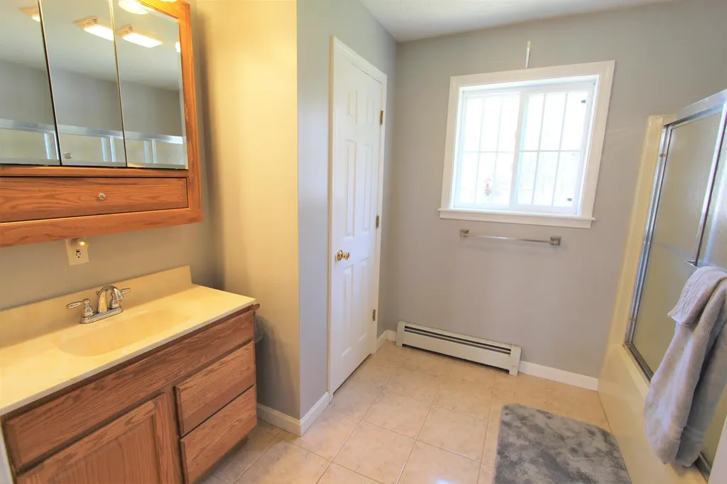 26 Lynn Avenue Brewer ME 04412