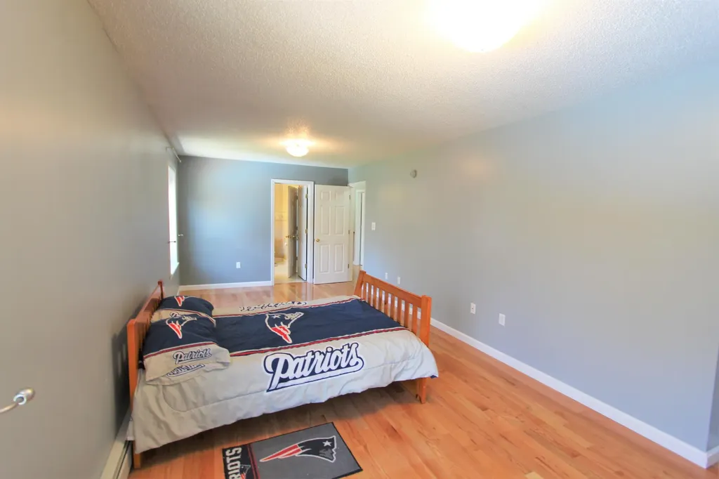 26 Lynn Avenue Brewer ME 04412