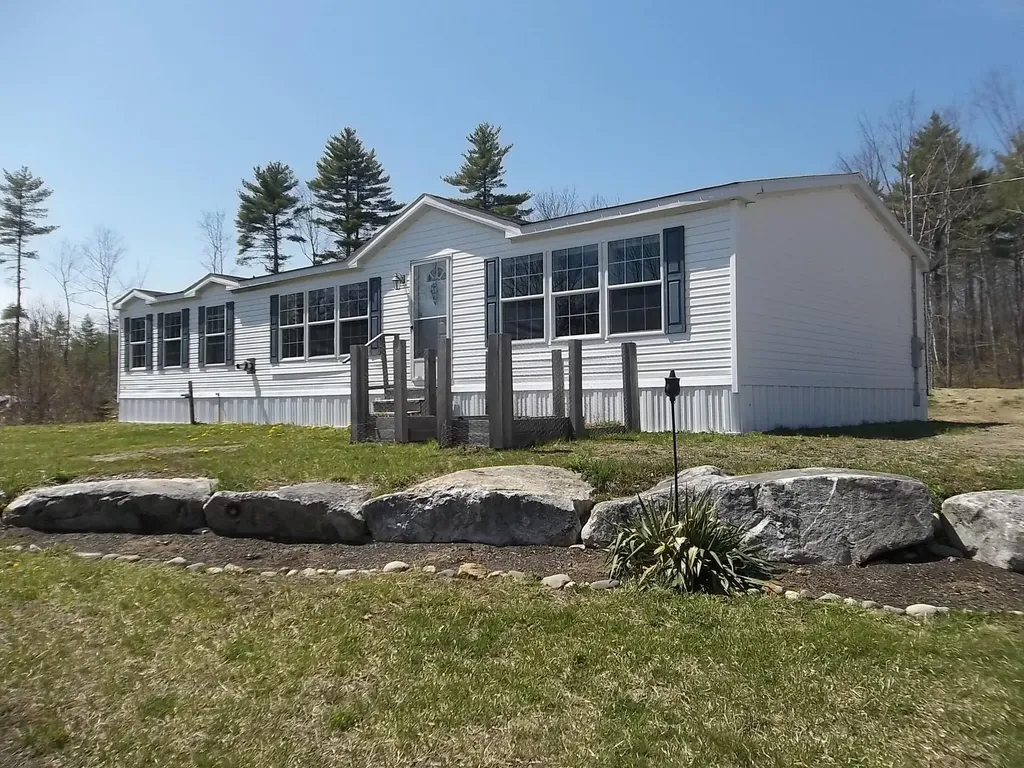 8 Spruce Meadow Lane Jefferson ME 04348