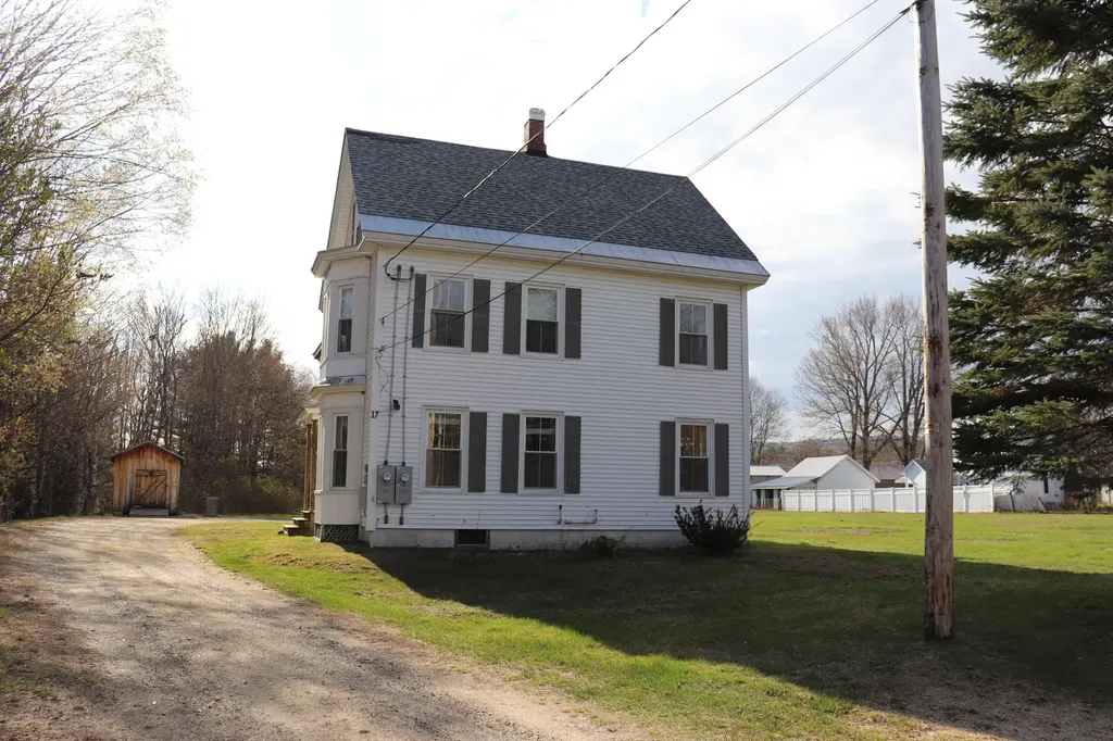 17 N Main Street Peru ME 04290