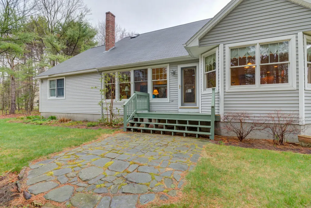 4 Boynton Brook Road Saco ME 04072