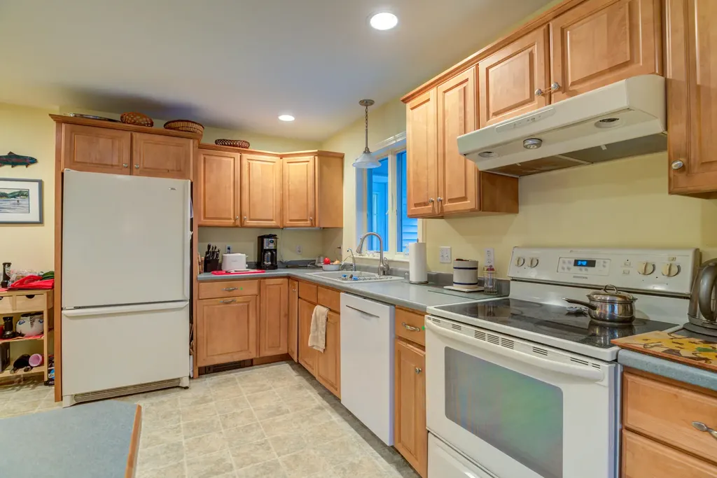 4 Boynton Brook Road Saco ME 04072