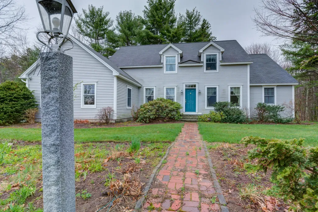 4 Boynton Brook Road Saco ME 04072