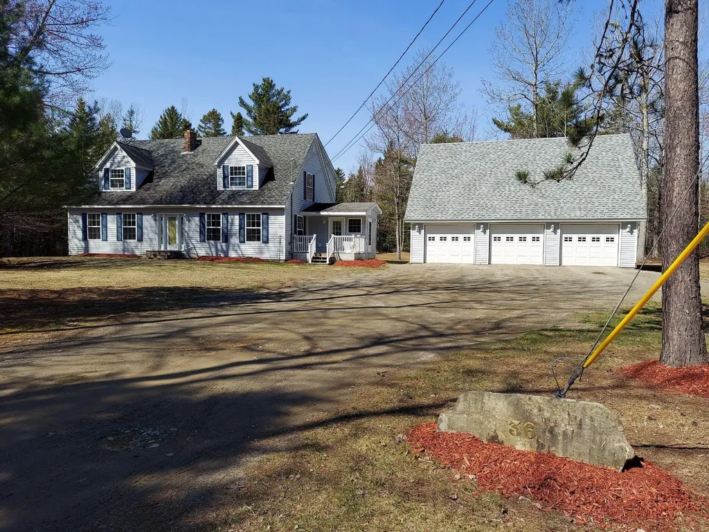36 Chestnut Lane Eddington ME 04428
