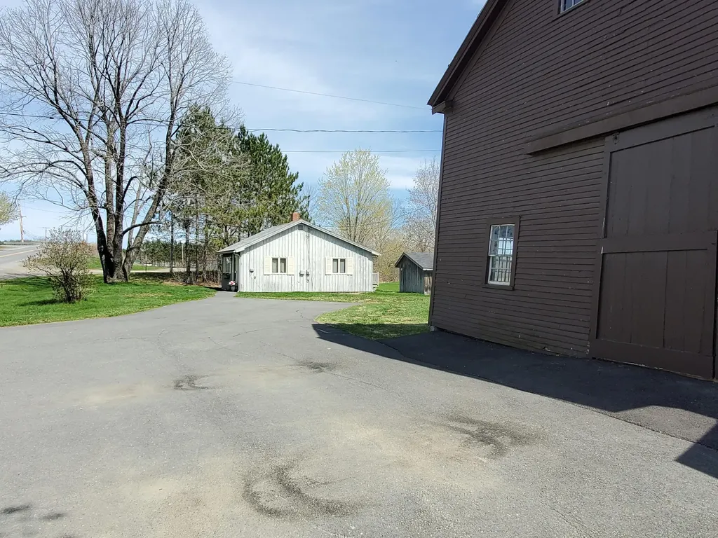 794 Main Road Carmel ME 04419