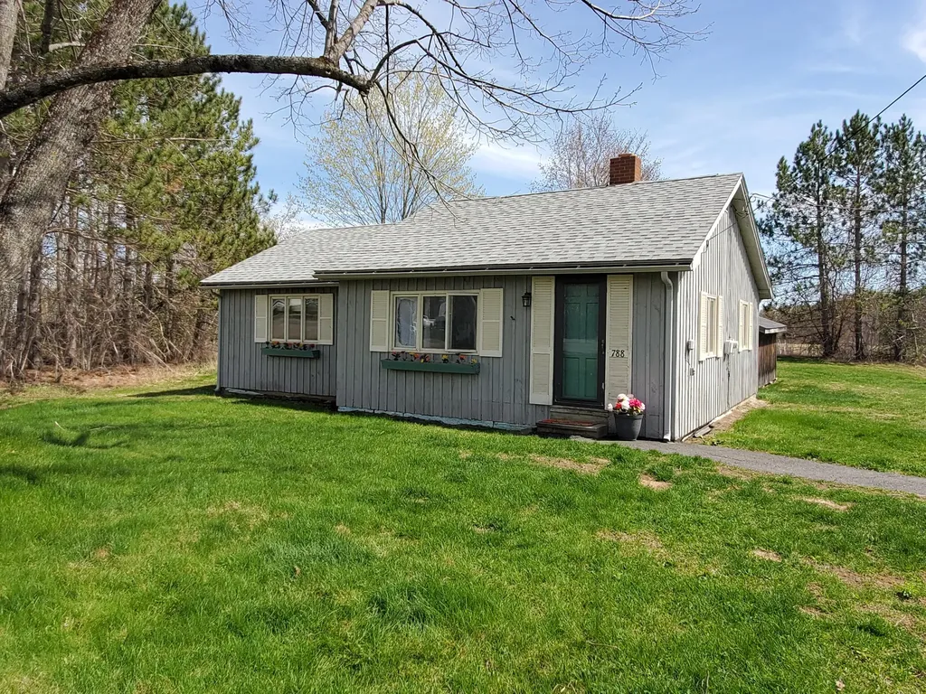 794 Main Road Carmel ME 04419