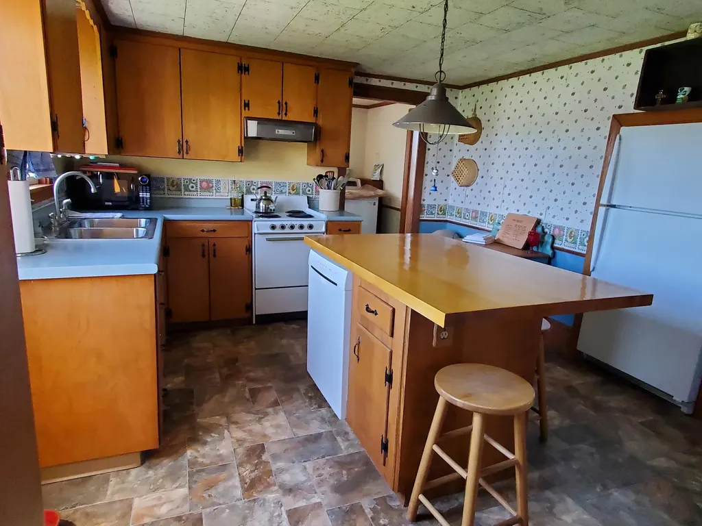 794 Main Road Carmel ME 04419