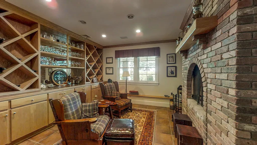 27 Waters Edge Drive Lincolnville ME 04849