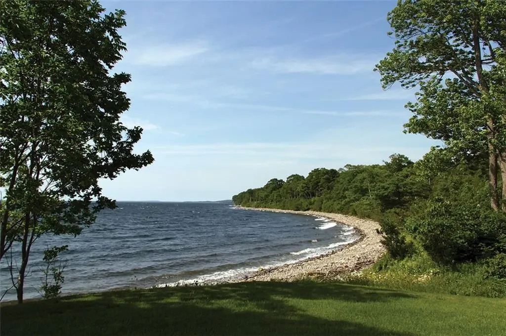 27 Waters Edge Drive Lincolnville ME 04849