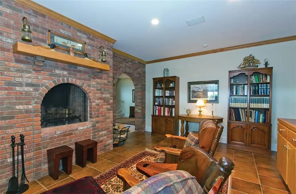 27 Waters Edge Drive Lincolnville ME 04849