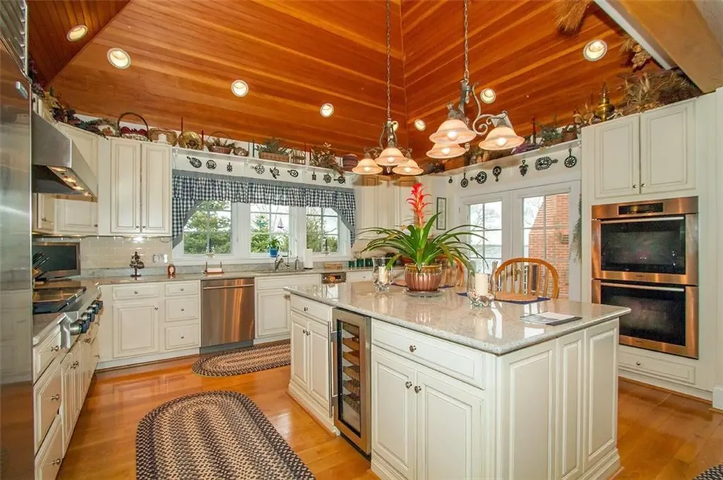 27 Waters Edge Drive Lincolnville ME 04849