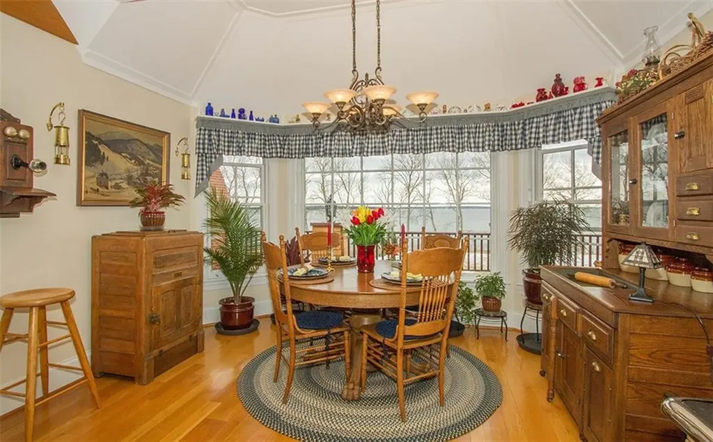 27 Waters Edge Drive Lincolnville ME 04849