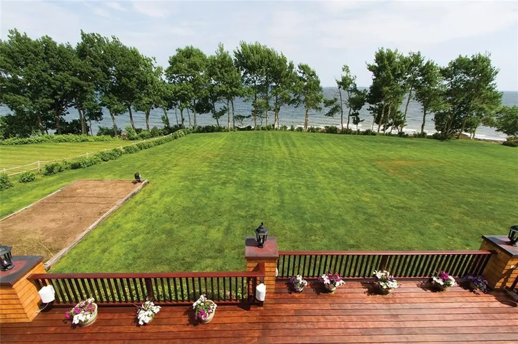 27 Waters Edge Drive Lincolnville ME 04849