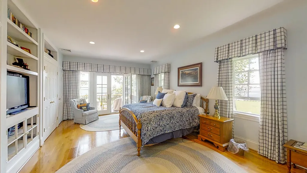 27 Waters Edge Drive Lincolnville ME 04849