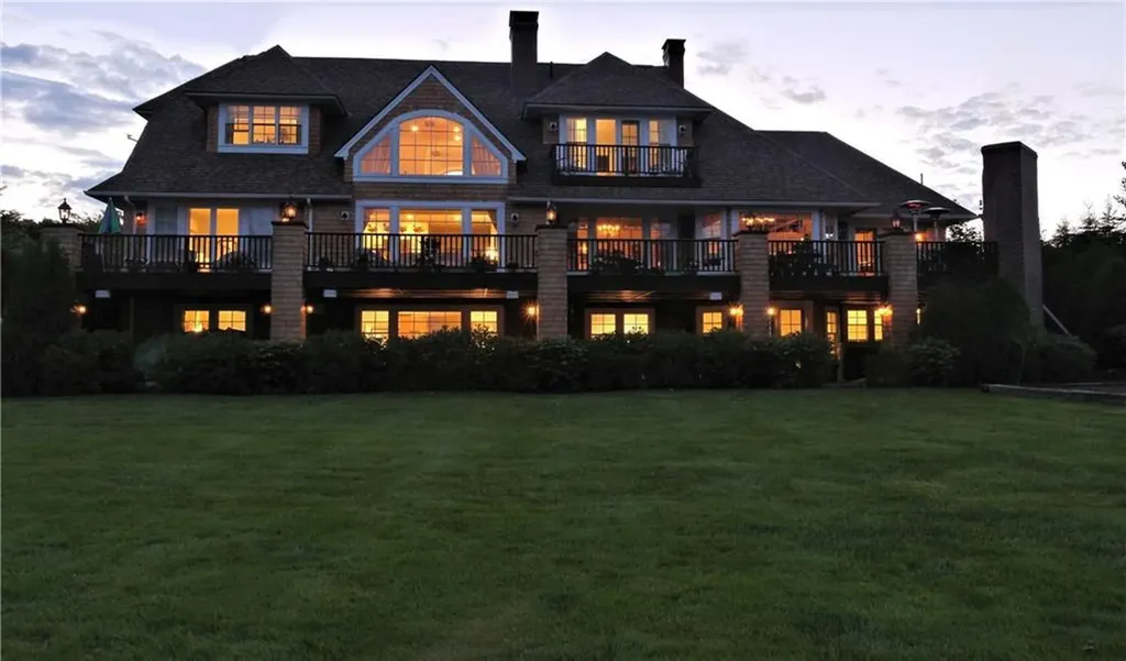 27 Waters Edge Drive Lincolnville ME 04849