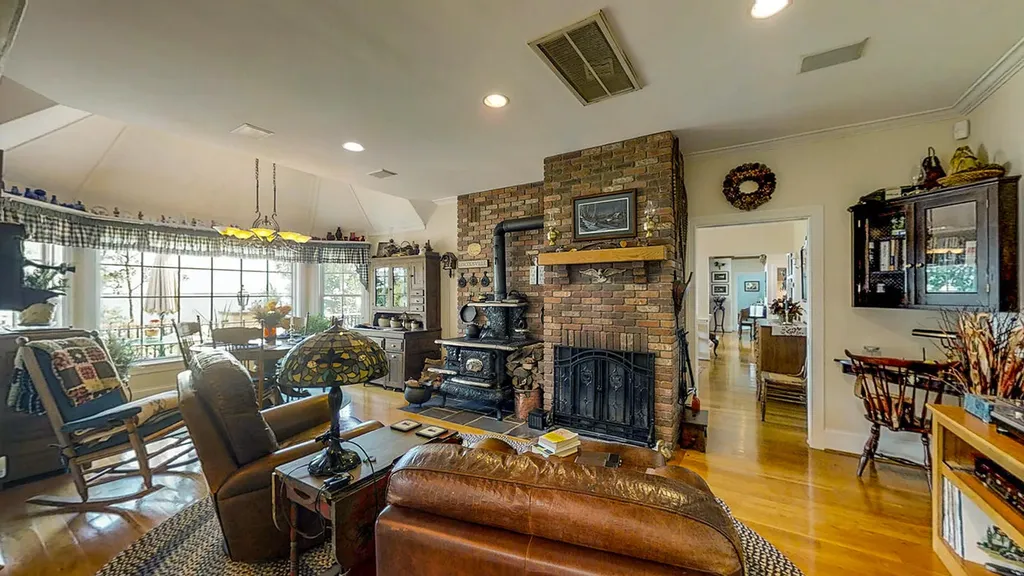 27 Waters Edge Drive Lincolnville ME 04849