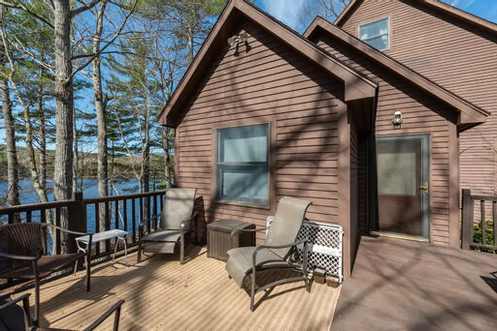 191 Peninsula Drive Rome ME 04963