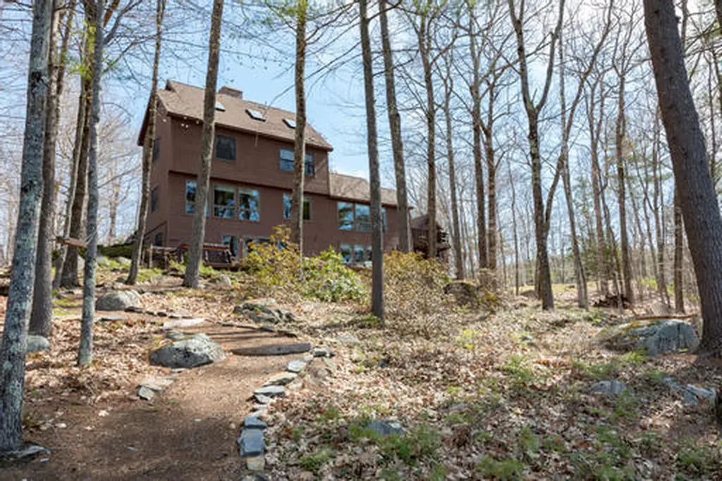 191 Peninsula Drive Rome ME 04963